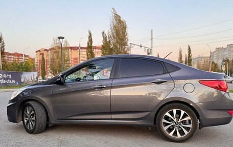 Hyundai Solaris II рестайлинг, 2013 год, 888 000 рублей, 3 фотография