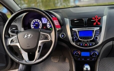 Hyundai Solaris II рестайлинг, 2013 год, 888 000 рублей, 6 фотография