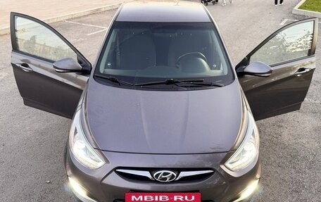 Hyundai Solaris II рестайлинг, 2013 год, 888 000 рублей, 12 фотография