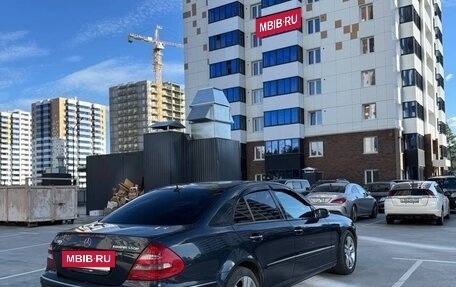 Mercedes-Benz E-Класс, 2003 год, 1 050 000 рублей, 6 фотография