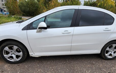Peugeot 408 I рестайлинг, 2015 год, 690 000 рублей, 4 фотография