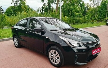 KIA Rio IV, 2017 год, 895 000 рублей, 4 фотография