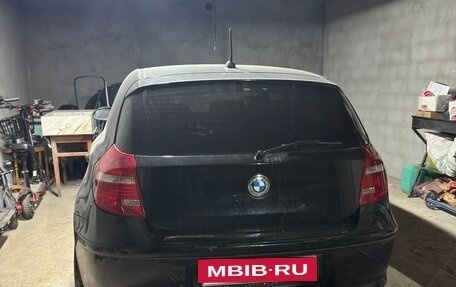 BMW 1 серия, 2008 год, 850 000 рублей, 2 фотография
