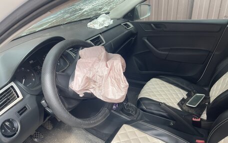 Skoda Rapid I, 2013 год, 590 000 рублей, 7 фотография