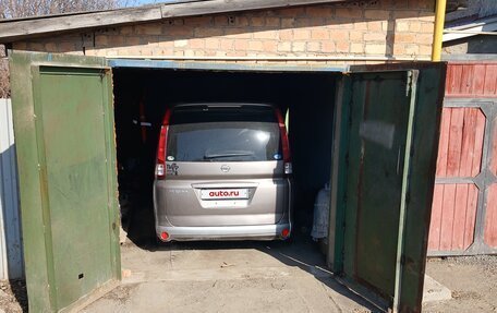 Nissan Serena III, 2006 год, 940 000 рублей, 10 фотография