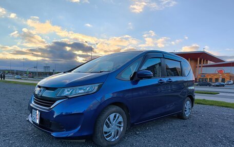 Honda Freed II, 2019 год, 1 760 000 рублей, 2 фотография