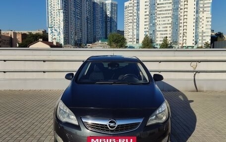 Opel Astra J, 2011 год, 655 000 рублей, 3 фотография