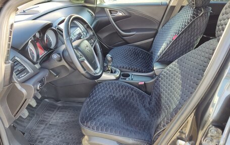 Opel Astra J, 2011 год, 655 000 рублей, 9 фотография