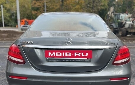 Mercedes-Benz E-Класс, 2017 год, 2 750 000 рублей, 4 фотография