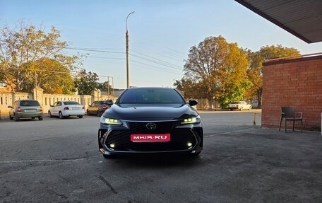 Toyota Avalon, 2022 год, 3 700 000 рублей, 1 фотография