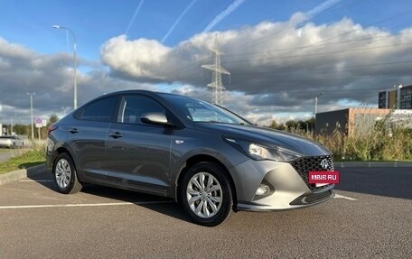 Hyundai Solaris II рестайлинг, 2020 год, 1 300 000 рублей, 3 фотография