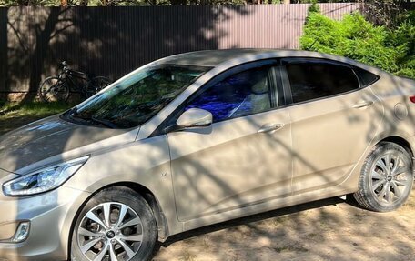 Hyundai Solaris II рестайлинг, 2014 год, 1 400 000 рублей, 9 фотография