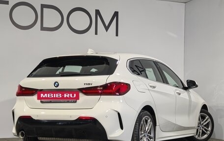 BMW 1 серия, 2020 год, 2 699 900 рублей, 6 фотография