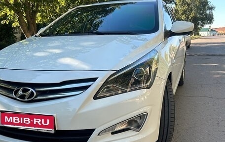 Hyundai Solaris II рестайлинг, 2016 год, 1 100 000 рублей, 2 фотография