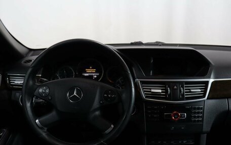 Mercedes-Benz E-Класс, 2012 год, 1 149 000 рублей, 15 фотография