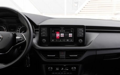 Skoda Rapid II, 2021 год, 1 748 000 рублей, 13 фотография