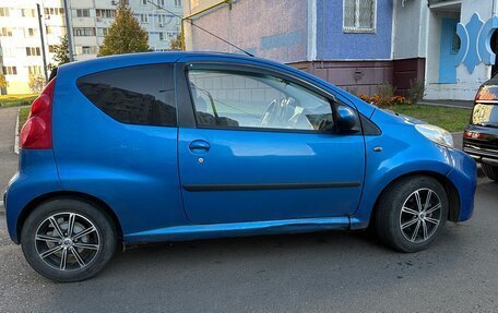 Peugeot 107 I рестайлинг, 2010 год, 465 000 рублей, 4 фотография