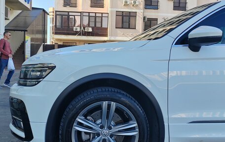 Volkswagen Tiguan II, 2020 год, 2 785 000 рублей, 26 фотография