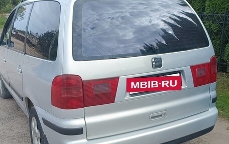 SEAT Alhambra II рестайлинг, 2002 год, 548 000 рублей, 17 фотография