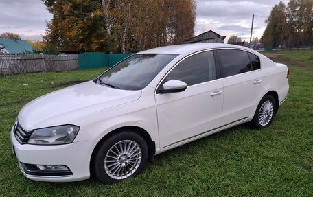 Volkswagen Passat B7, 2012 год, 939 000 рублей, 2 фотография