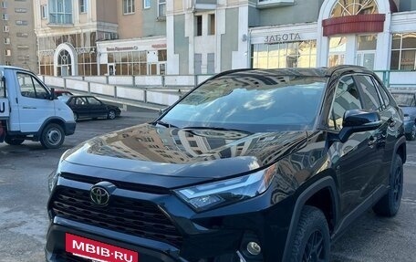 Toyota RAV4, 2022 год, 3 650 000 рублей, 2 фотография