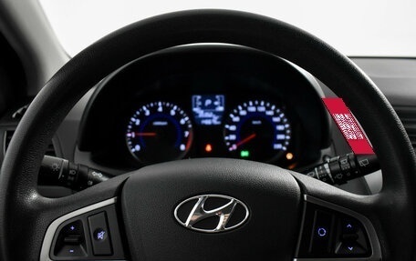 Hyundai Solaris II рестайлинг, 2015 год, 939 000 рублей, 16 фотография