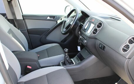 Volkswagen Tiguan I, 2010 год, 940 000 рублей, 13 фотография