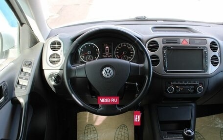Volkswagen Tiguan I, 2010 год, 940 000 рублей, 17 фотография