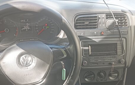 Volkswagen Polo VI (EU Market), 2016 год, 1 300 000 рублей, 7 фотография