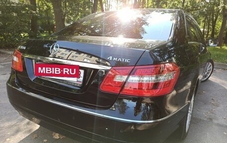 Mercedes-Benz E-Класс, 2011 год, 1 200 000 рублей, 6 фотография