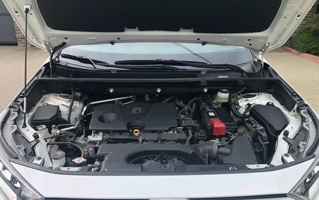 Toyota RAV4, 2020 год, 4 200 000 рублей, 12 фотография