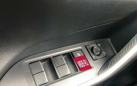 Toyota RAV4, 2020 год, 4 200 000 рублей, 20 фотография
