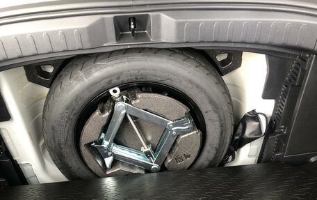 Toyota RAV4, 2020 год, 4 200 000 рублей, 26 фотография
