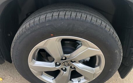 Toyota RAV4, 2020 год, 4 200 000 рублей, 24 фотография