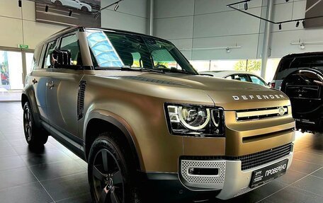 Land Rover Defender II, 2023 год, 10 900 000 рублей, 3 фотография