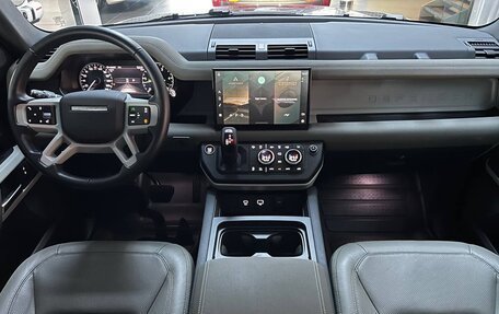 Land Rover Defender II, 2023 год, 10 900 000 рублей, 17 фотография