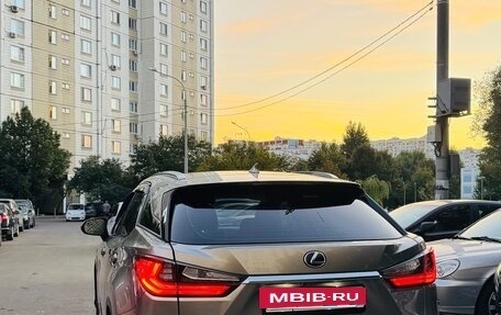 Lexus RX IV рестайлинг, 2017 год, 3 399 000 рублей, 9 фотография