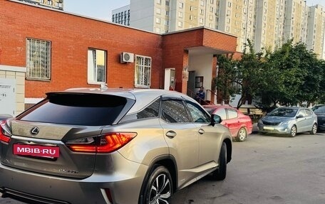 Lexus RX IV рестайлинг, 2017 год, 3 399 000 рублей, 11 фотография