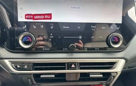 Lexus RX IV рестайлинг, 2025 год, 7 500 000 рублей, 21 фотография