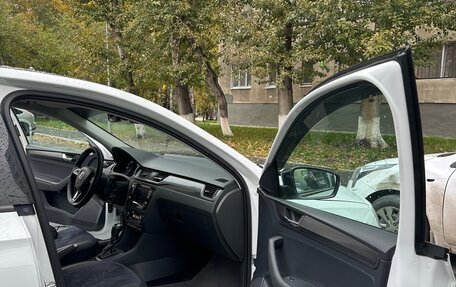 Skoda Rapid I, 2017 год, 950 000 рублей, 7 фотография