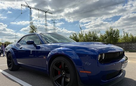 Dodge Challenger III рестайлинг 2, 2022 год, 4 500 000 рублей, 5 фотография