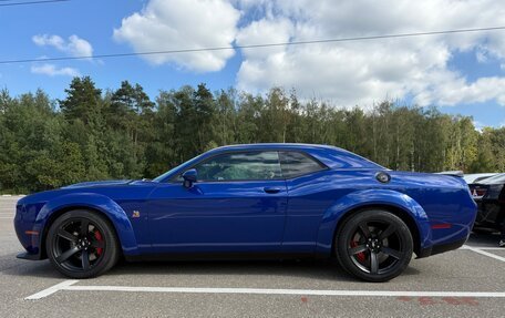 Dodge Challenger III рестайлинг 2, 2022 год, 4 500 000 рублей, 9 фотография
