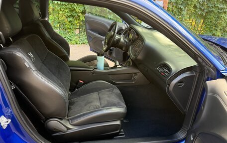 Dodge Challenger III рестайлинг 2, 2022 год, 4 500 000 рублей, 22 фотография