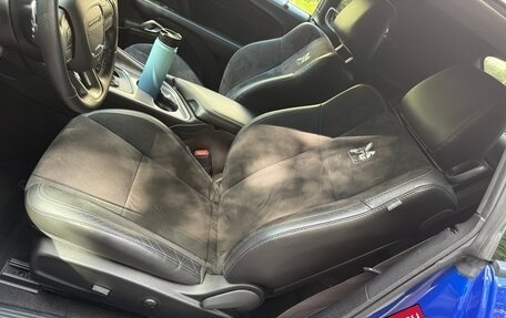 Dodge Challenger III рестайлинг 2, 2022 год, 4 500 000 рублей, 20 фотография