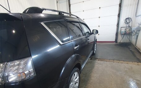Mitsubishi Outlander III рестайлинг 3, 2011 год, 1 700 000 рублей, 5 фотография
