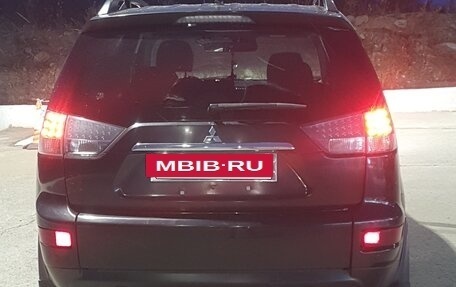 Mitsubishi Outlander III рестайлинг 3, 2011 год, 1 700 000 рублей, 8 фотография