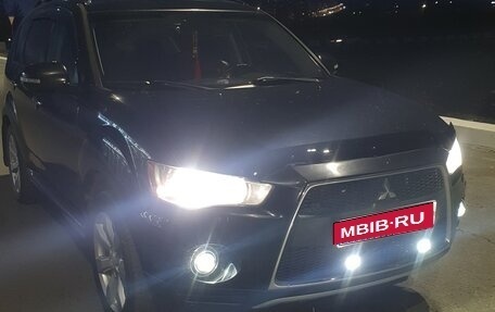 Mitsubishi Outlander III рестайлинг 3, 2011 год, 1 700 000 рублей, 1 фотография