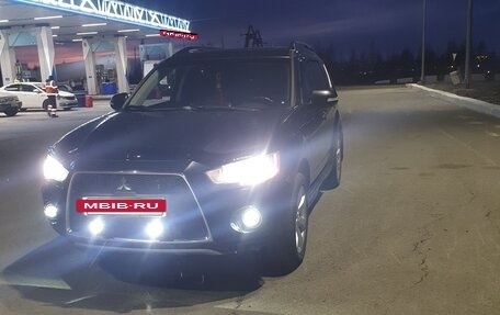Mitsubishi Outlander III рестайлинг 3, 2011 год, 1 700 000 рублей, 7 фотография