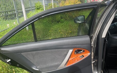 Toyota Camry, 2010 год, 900 000 рублей, 5 фотография