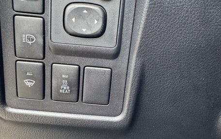 Toyota Land Cruiser Prado 150 рестайлинг 2, 2015 год, 3 950 000 рублей, 9 фотография